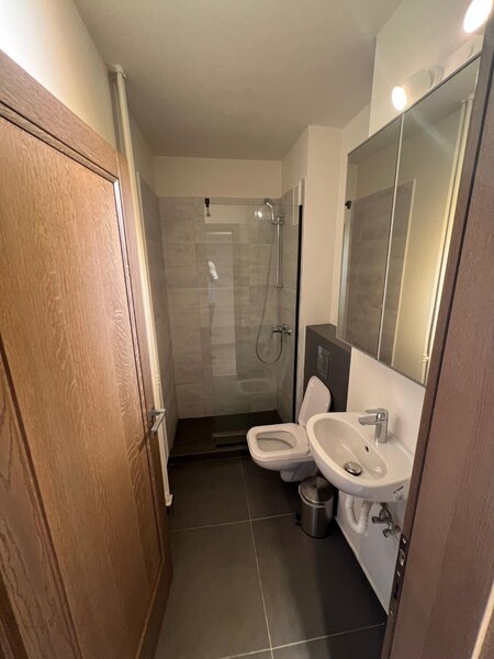 Bulevardul Unirii, ultracentral, apartament 4 camere.