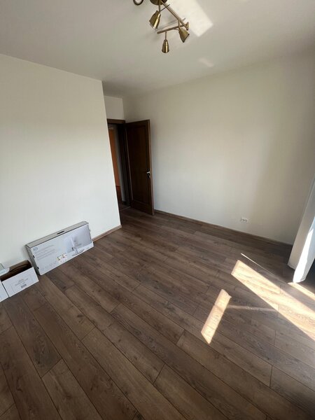 Bulevardul Unirii, ultracentral, apartament 4 camere.