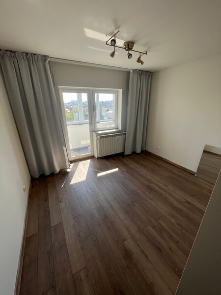 Bulevardul Unirii, ultracentral, apartament 4 camere.