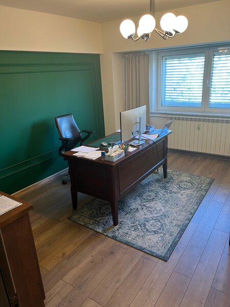 Bulevardul Unirii, ultracentral, apartament 4 camere.